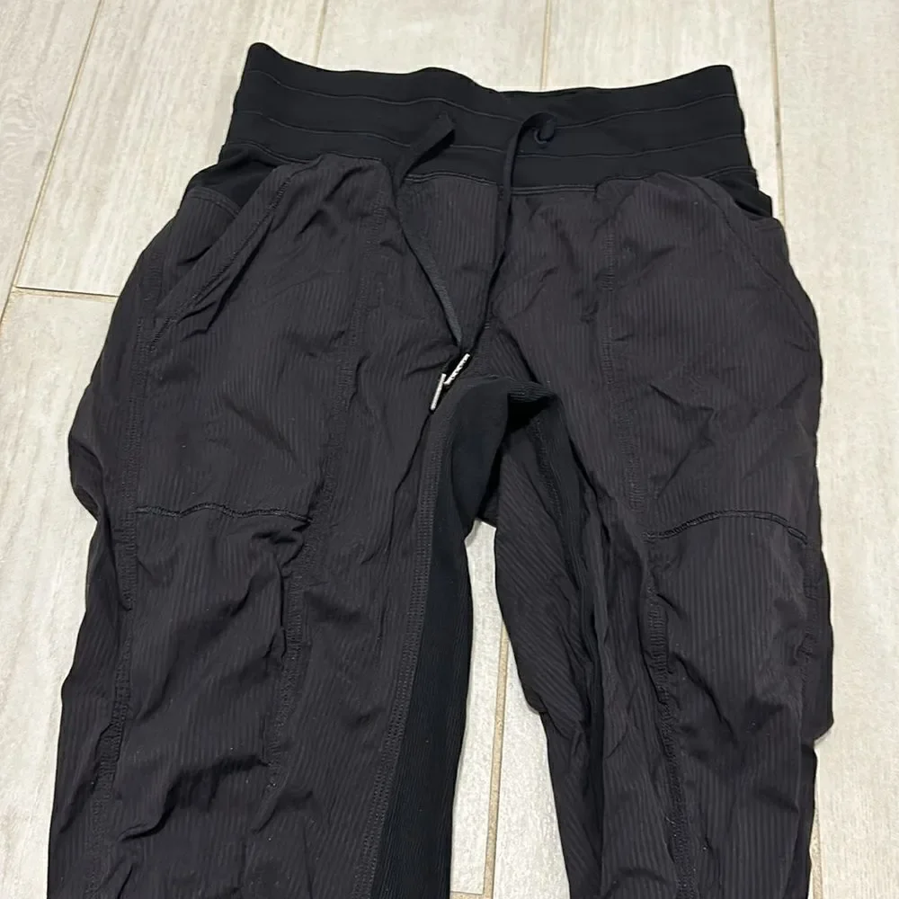 Lululemon black joggers new 4